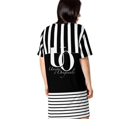 UO | Women's Black and White T-shirt Dress